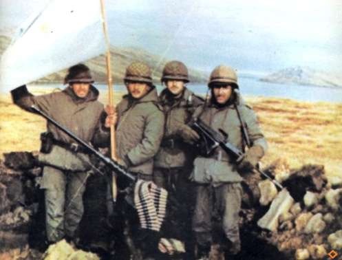 Malvinas: presentan el libro «Asi luchamos los artilleros en Malvinas» del ex combatiente goyano Horacio Godoy