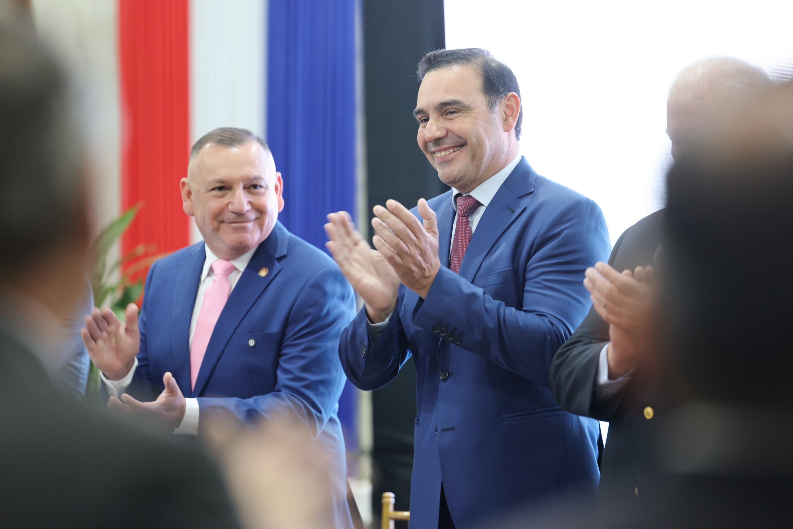 Paraguay: Valdés visito en Pilar a su par del Departamento de Ñeembucu para estrechar lazos