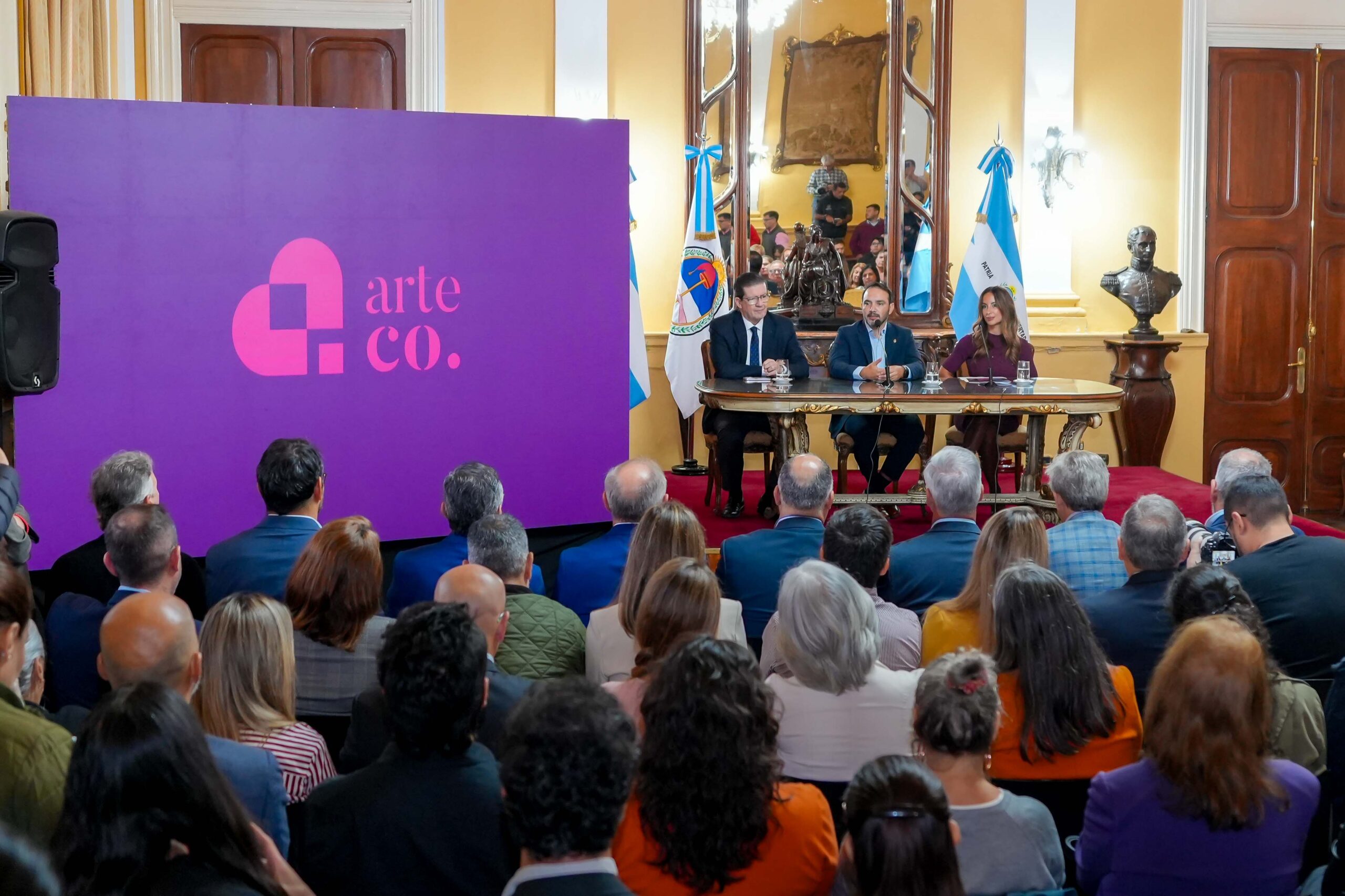 Cultura: Juan Pablo Valdés realizó el lanzamiento de ArteCo 2026 que se realizará en el Museo de Arte Contemporaneo de Corrientes -MACC-